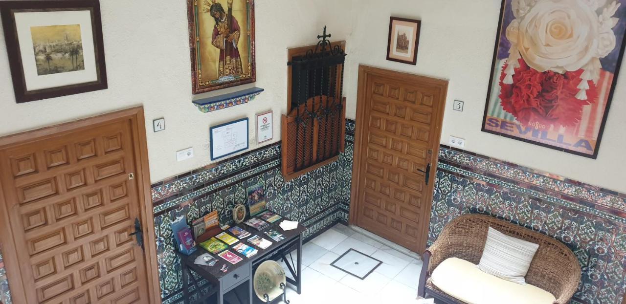 Pension Catedral Sevilla Buitenkant foto